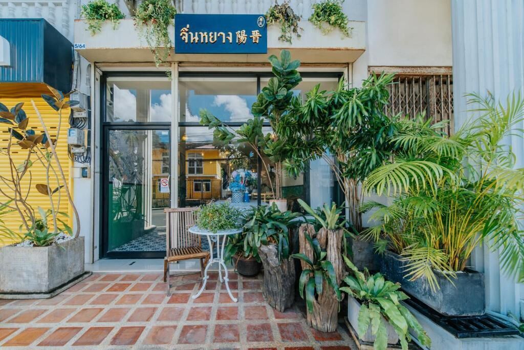 ห้องคลาสสิกสตูดิโอ, ระเบียง, วิวเมือง | การตกแต่งภายนอก