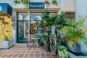 Classic Studio, Balcony, City View | Exterior detail