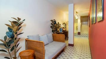 Classic Studio, Balcony, City View | Interior