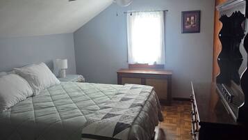 4 bedrooms, WiFi, bed sheets