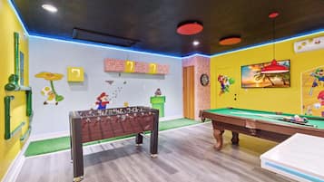 Design House, 4 Bedrooms, Lanai | Games room