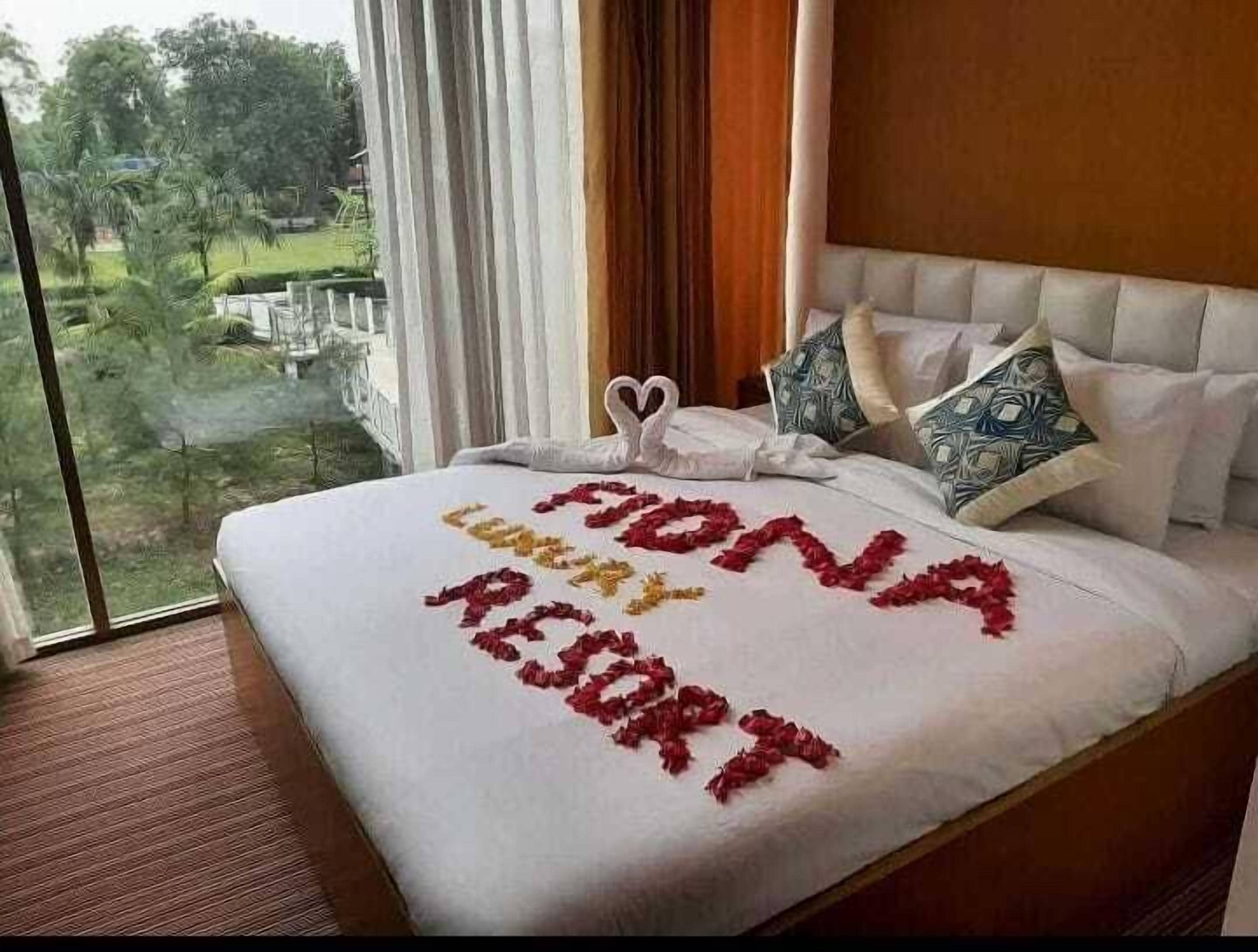 Deluxe Double Room, Garden View | Free WiFi