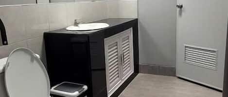 Toallas, papel higiénico
