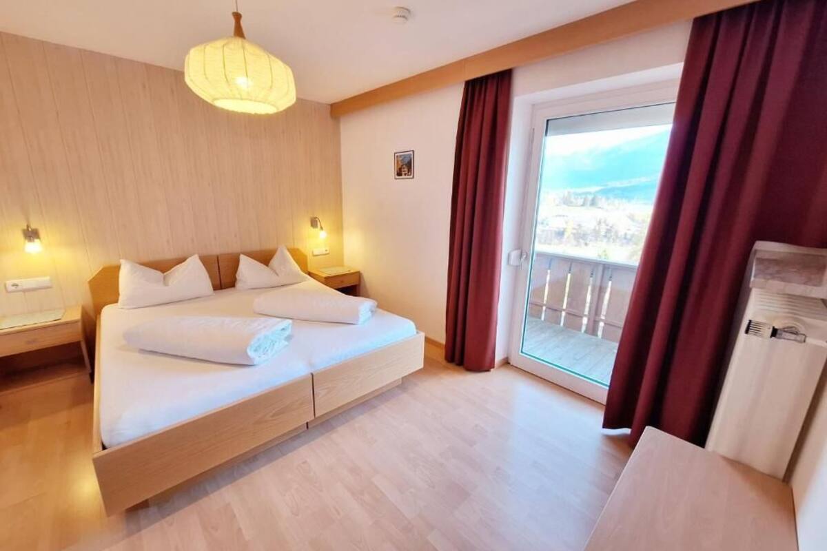 Kamar Double Basic, balkon | Meja kerja dan Wi-Fi gratis