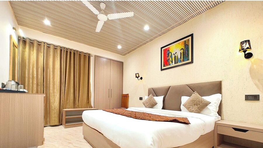 Nainital Hotel The Gwen Stays