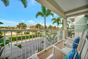 Premier Townhome, 2 Bedrooms, Balcony | Terrace/patio