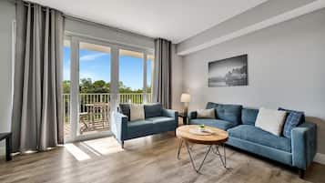 Townhouse – deluxe, 3 soverom, balkong | Oppholdsområde