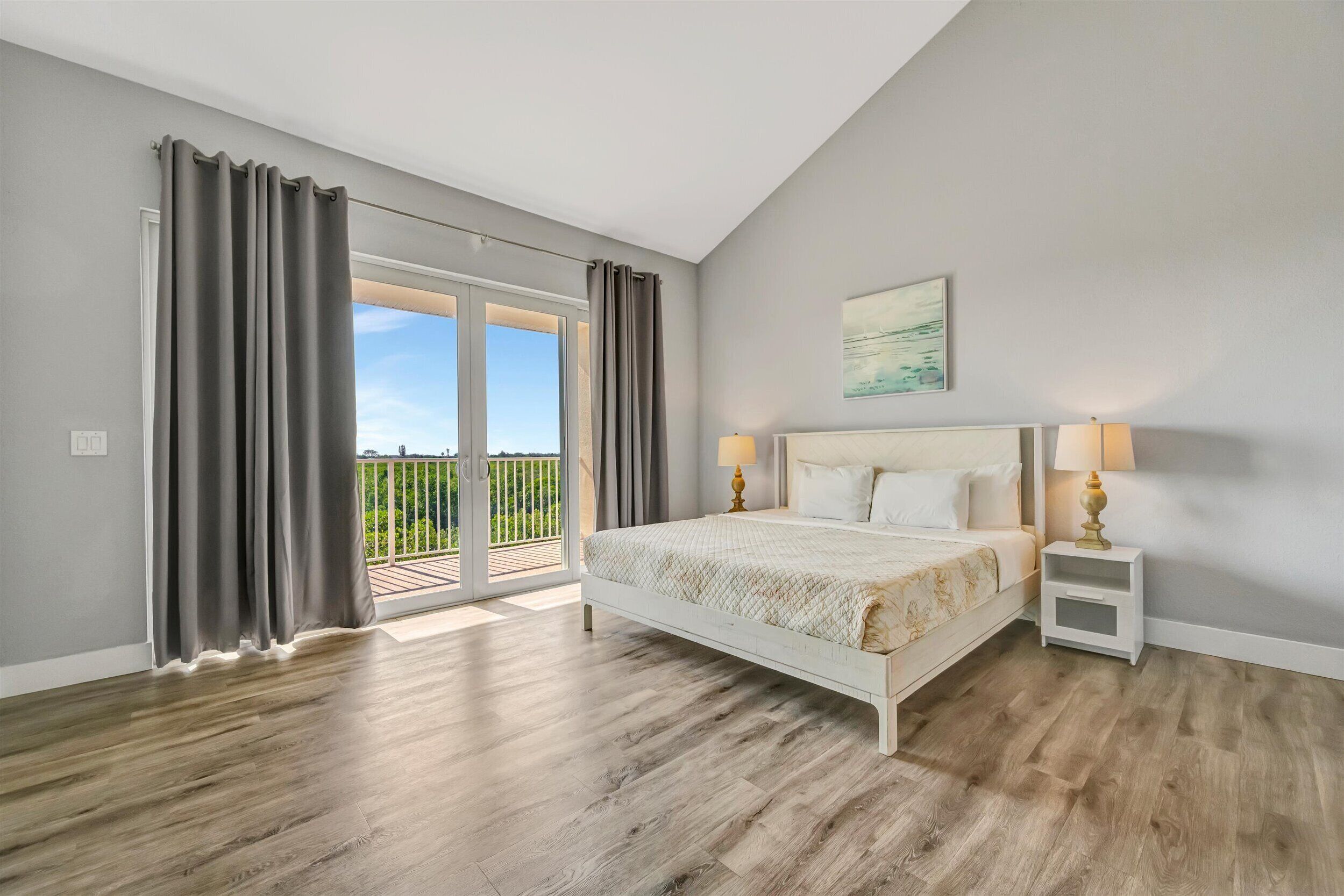 Deluxe Townhome, 3 Bedrooms, Balcony | Individually decorated, individually furnished, free WiFi, bed sheets
