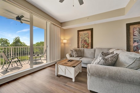 Área de sala de estar. Mangrove Point Townhome