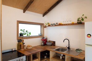 Private kitchen - Hideaway in central Castlemaine (Castlemaine)