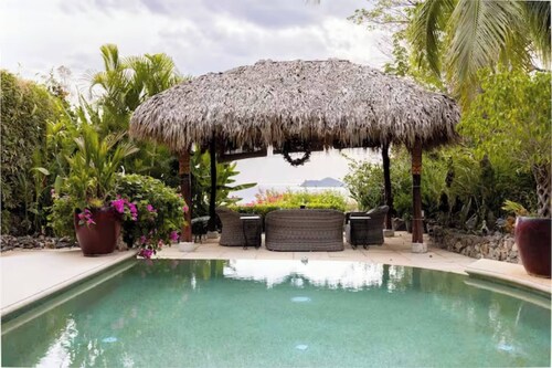 CasaMyra American Gourmet Breakfast Included