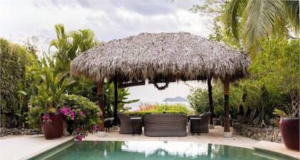 CasaMyra American Gourmet Breakfast Included