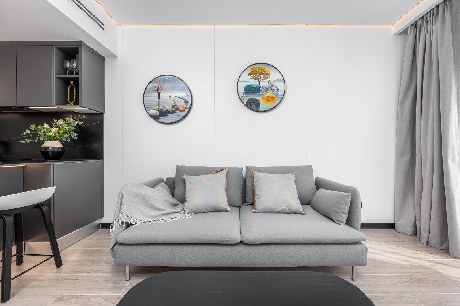 Comfort Suite, Balcony, Resort View | Living area