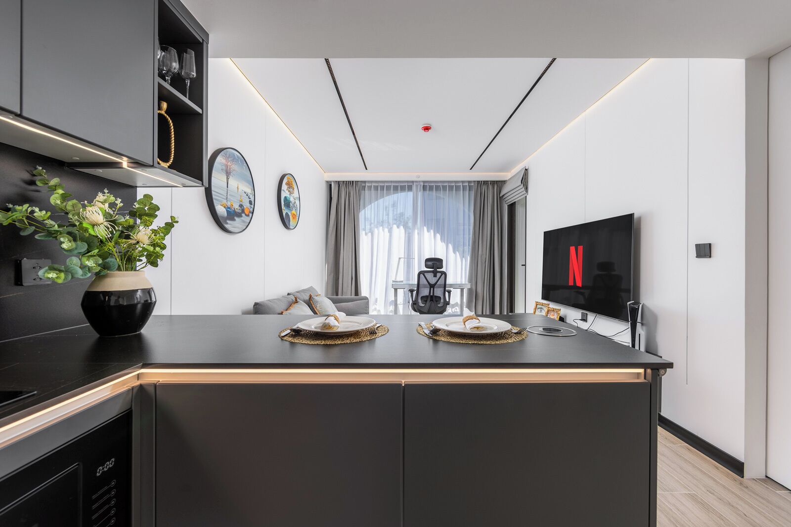 Comfort Suite, Balcony, Resort View | Interior