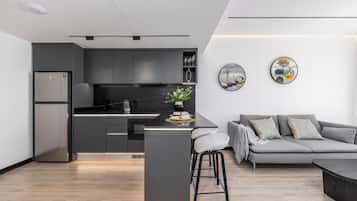 Comfort Suite, Balcony, Resort View | Living area