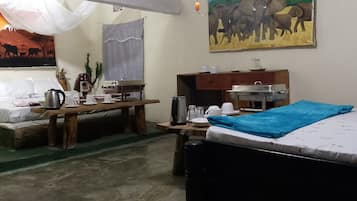 Economy Triple Room, Mountain View