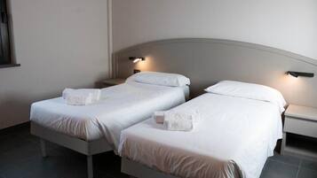 Habitación con 2 camas individuales