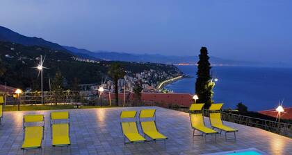 Apartment in Cogoleto with pool