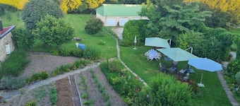Studio with kitchenette and garden view