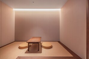 Yhden hengen deluxe-huone | Kylpylä