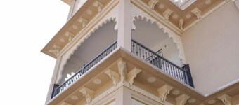 자이사만드 가르 리조트