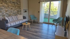 Living area - Bel appartement, proche des plages et commer (Sainte-Maxime)