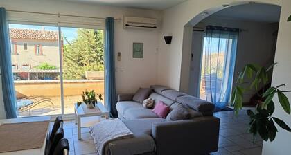 Au Pied du Mont Ventoux" vacation home