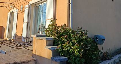 Au Pied du Mont Ventoux" vacation home