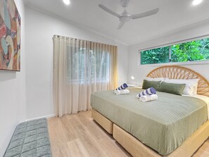 3 bedrooms, WiFi, bed sheets