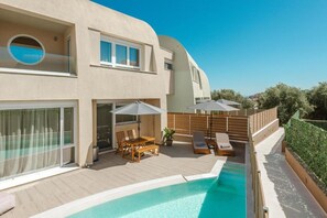 Villa | Exterior - Chic Family Villa With Pool in Syvota (Igoumenitsa)
