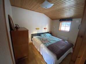 3 Schlafzimmer, Bügeleisen/Bügelbrett, WLAN