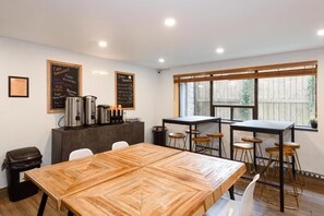 Dining - Stays Toronto Hotel (Toronto)