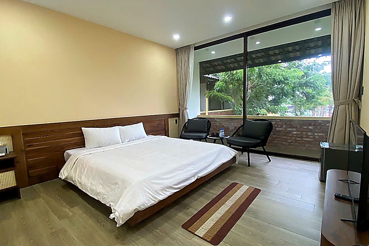 Deluxe Double Room, River View