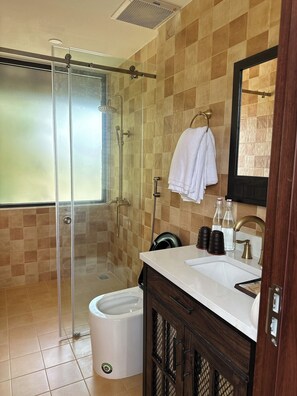 Bathroom - Con Nho RiverHouse Hue (Phuong Hoa Chau)