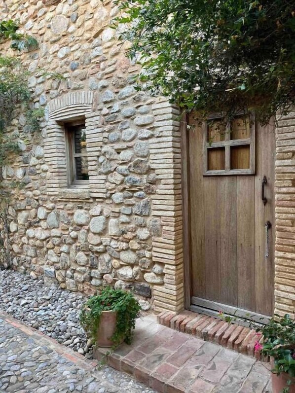 Double Room, Balcony, Valley View | Exterior detail