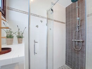 Bathroom - Juliette by Interhome (Royan)