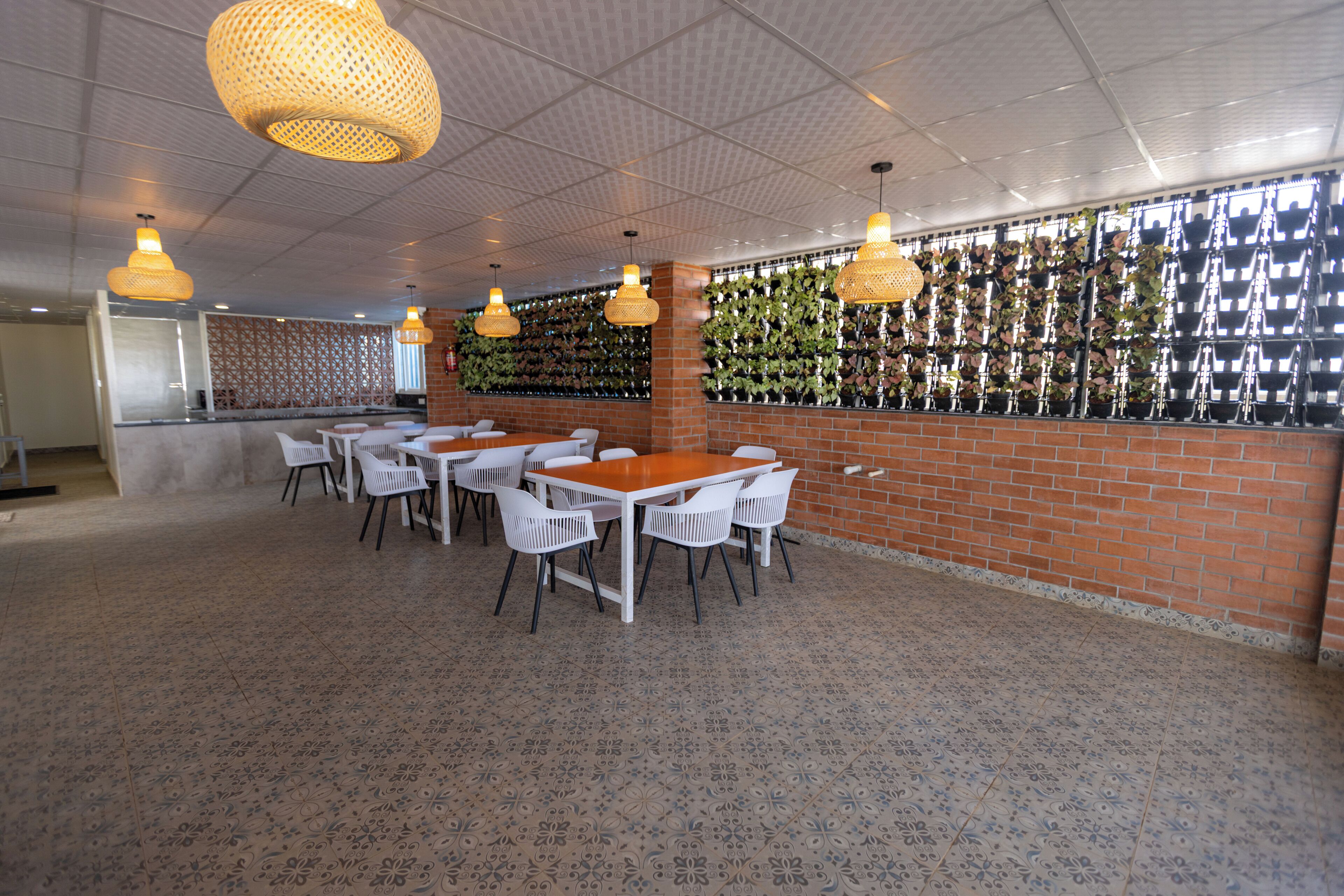 Deluxe Double or Twin Room | Dining