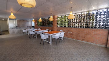 Deluxe Double or Twin Room | Dining