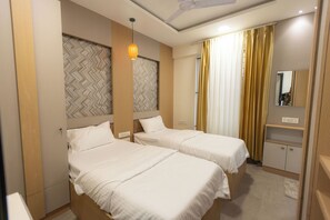 Room - SUNIQ (Bengaluru)