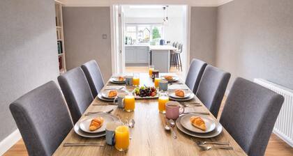 Stylish Skipton Retreat | Private Garden | Parking | Hiking | Yorkshire Dales