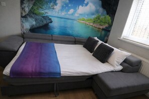 Room - Stylish Skipton Retreat | Private Garden | Parking | Hiking | Yorkshire Dales (Skipton)