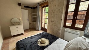 2 camere, ferro/asse da stiro, Wi-Fi, lenzuola