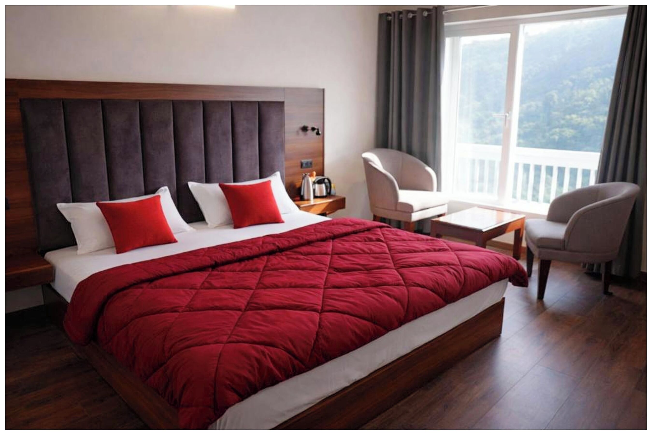 Kahden hengen deluxe-huone, parveke, järvinäköala | Näkymä huoneesta