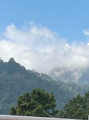 Exterior - Hotel The Oak & Lake view Near Mall Rd (Nainital)