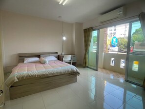 Standard Tek Büyük Yataklı Oda, Şehir Manzaralı