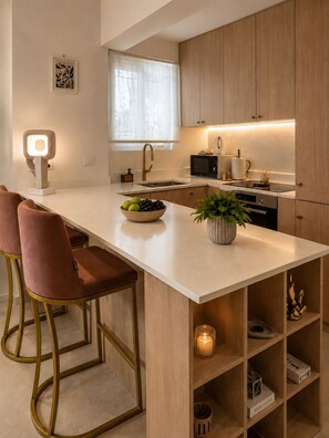 Private kitchen - Luxury Boutique Apartment • 5-Minute Walk to the Beach • Athens Riviera (Vouliagmeni)