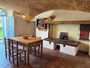 Dining - Authentische Toskana für Tierfreunde (Volterra)