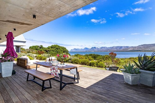 Benguela 175 Lagoon Villa | Waterfront retreat