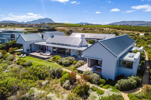 Benguela 175 Lagoon Villa | Waterfront retreat