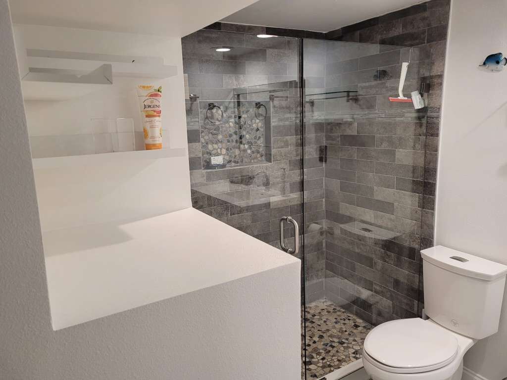 Comfort Condo, 2 Bedrooms | Bathroom